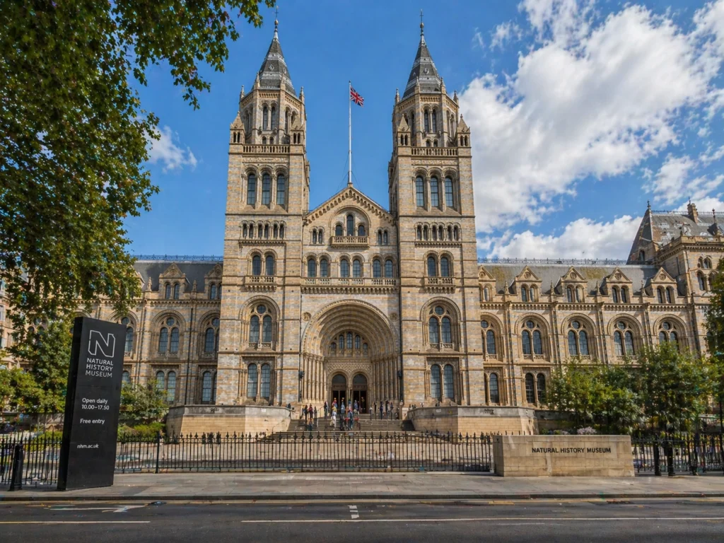 Natural History Museum exterior in London for private museum tours and guided family visits